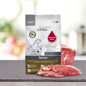 Platinum Adult Iberico+Greens - Супер премиум храна с прясно иберийско свинско месо годно за човешка консумация